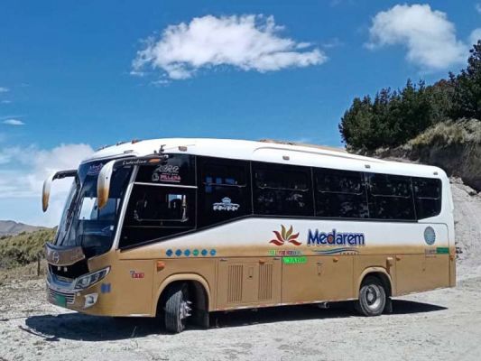 Bus Hino FC 32 pasajeros